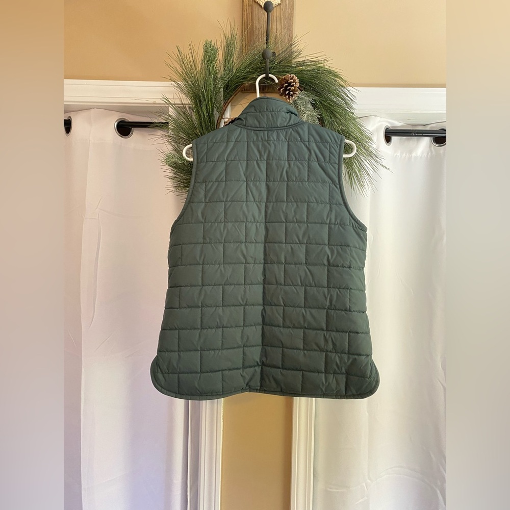 Vest - Picture 2 of 3